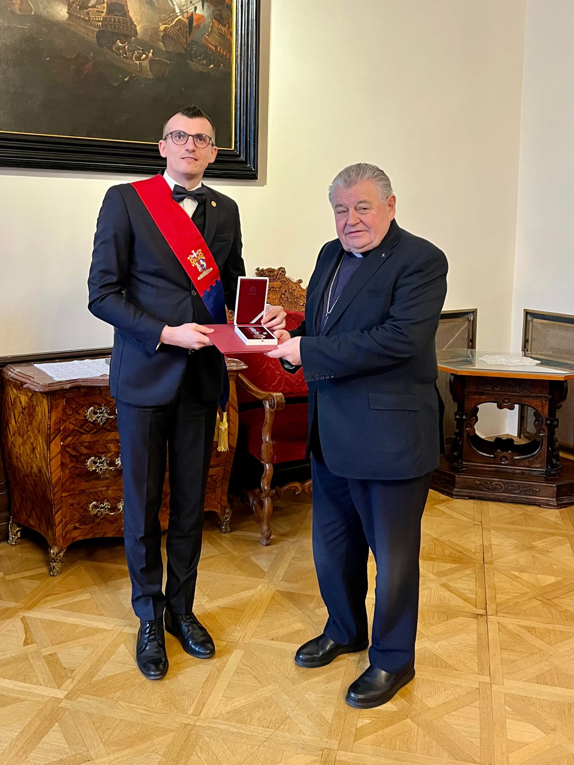 Cardinal Dominik Duka received the Servare et Manere award - Tree of ...