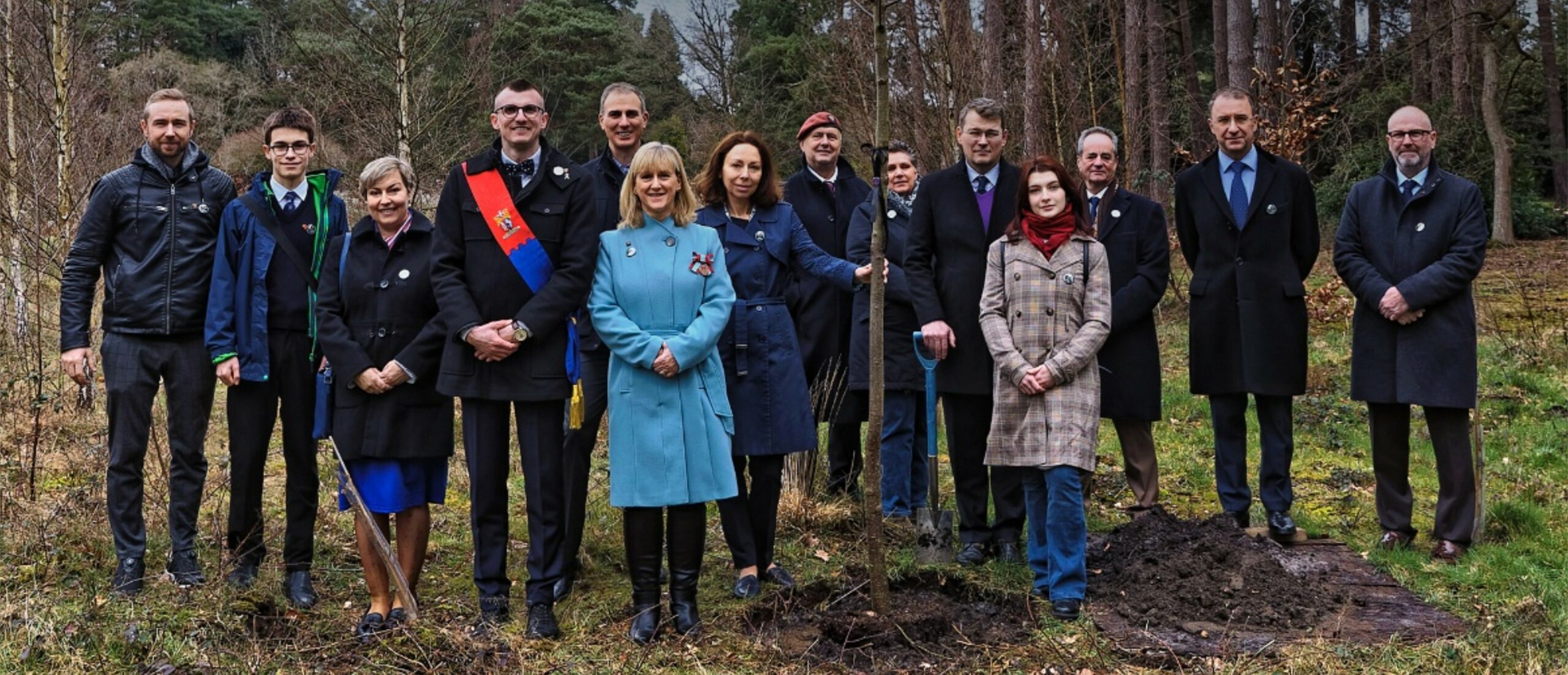 Platinum Jubilee Sister Project - Tree of peace / Strom pokoja