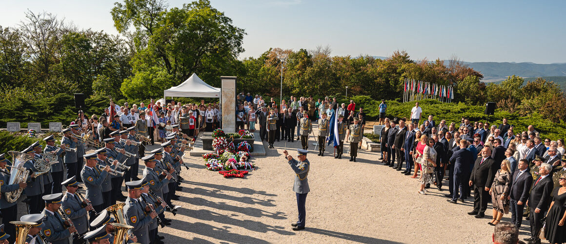 Marek Sobola Honorary consulate of Romania Zilina Servare et Manere Tree of Peace